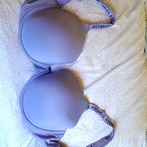 Victoria's Secret Tshirt Bra 38DDD